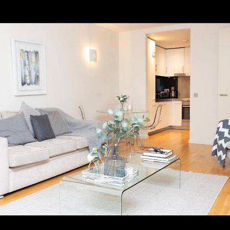 London Luxury 1 Bedroom Apartment Minutes Walk From Canary Wharf المظهر الخارجي الصورة