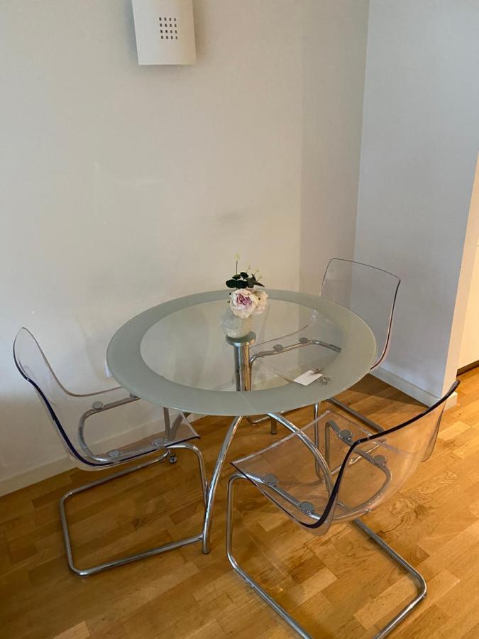 London Luxury 1 Bedroom Apartment Minutes Walk From Canary Wharf المظهر الخارجي الصورة