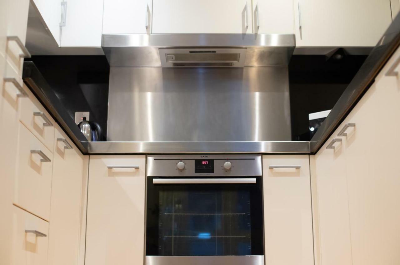 London Luxury 1 Bedroom Apartment Minutes Walk From Canary Wharf المظهر الخارجي الصورة